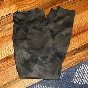 Lululemon camo leggings!!